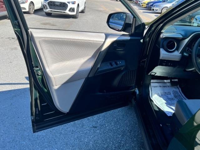 Toyota RAV4 LE FWD 2013