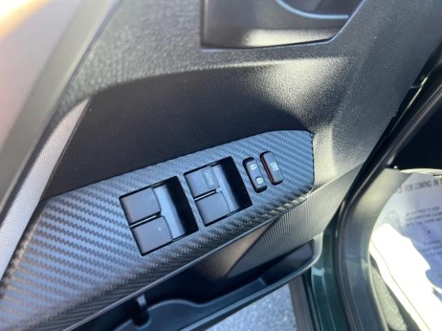 Toyota RAV4 LE FWD 2013
