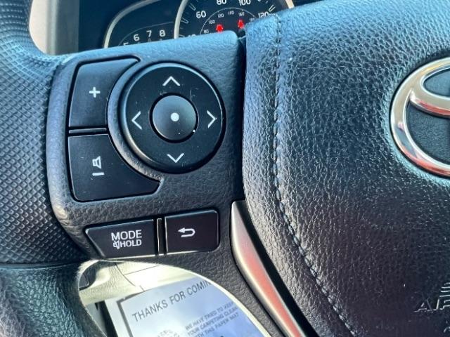 Toyota RAV4 LE FWD 2013
