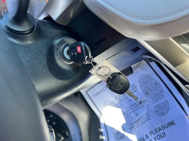 Toyota RAV4 LE FWD 2013