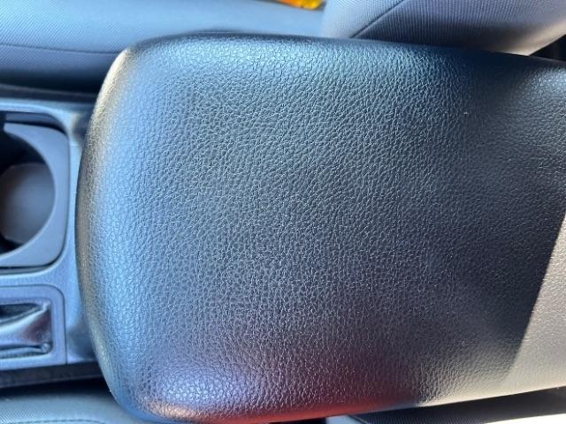 Toyota RAV4 LE FWD 2013