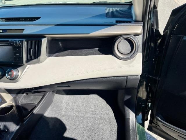 Toyota RAV4 LE FWD 2013