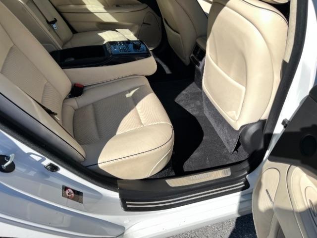 Hyundai Equus Signature 2014