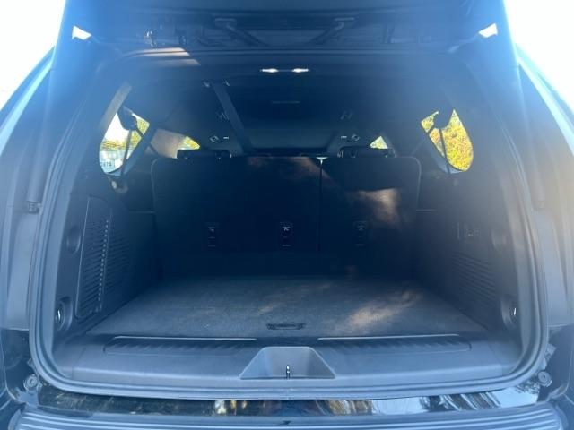 Chevrolet Suburban LT 4WD 2022