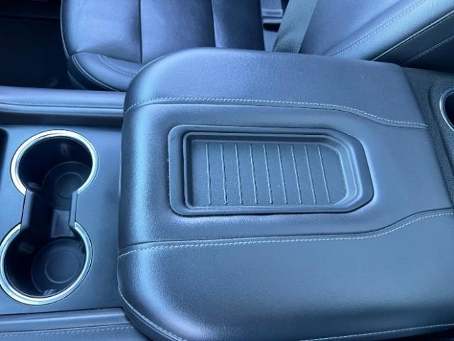 Chevrolet Suburban LT 4WD 2022