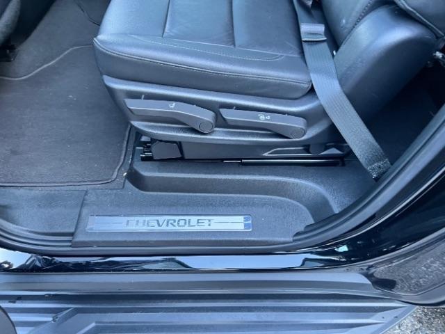 Chevrolet Suburban LT 4WD 2022