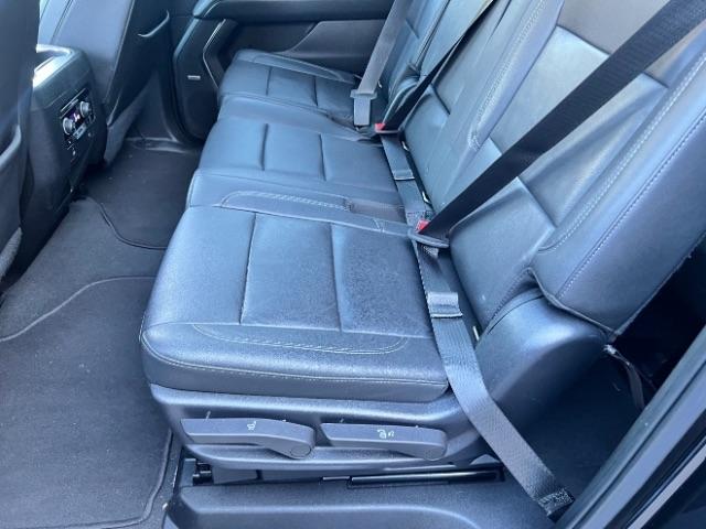 Chevrolet Suburban LT 4WD 2022