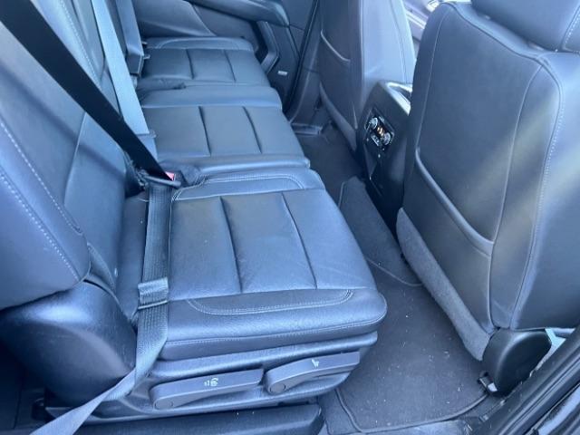 Chevrolet Suburban LT 4WD 2022