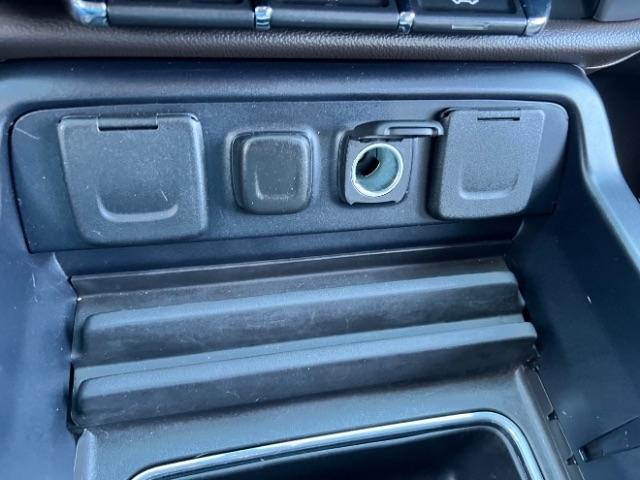 GMC Sierra 1500 SLT Crew Cab 4WD 2014