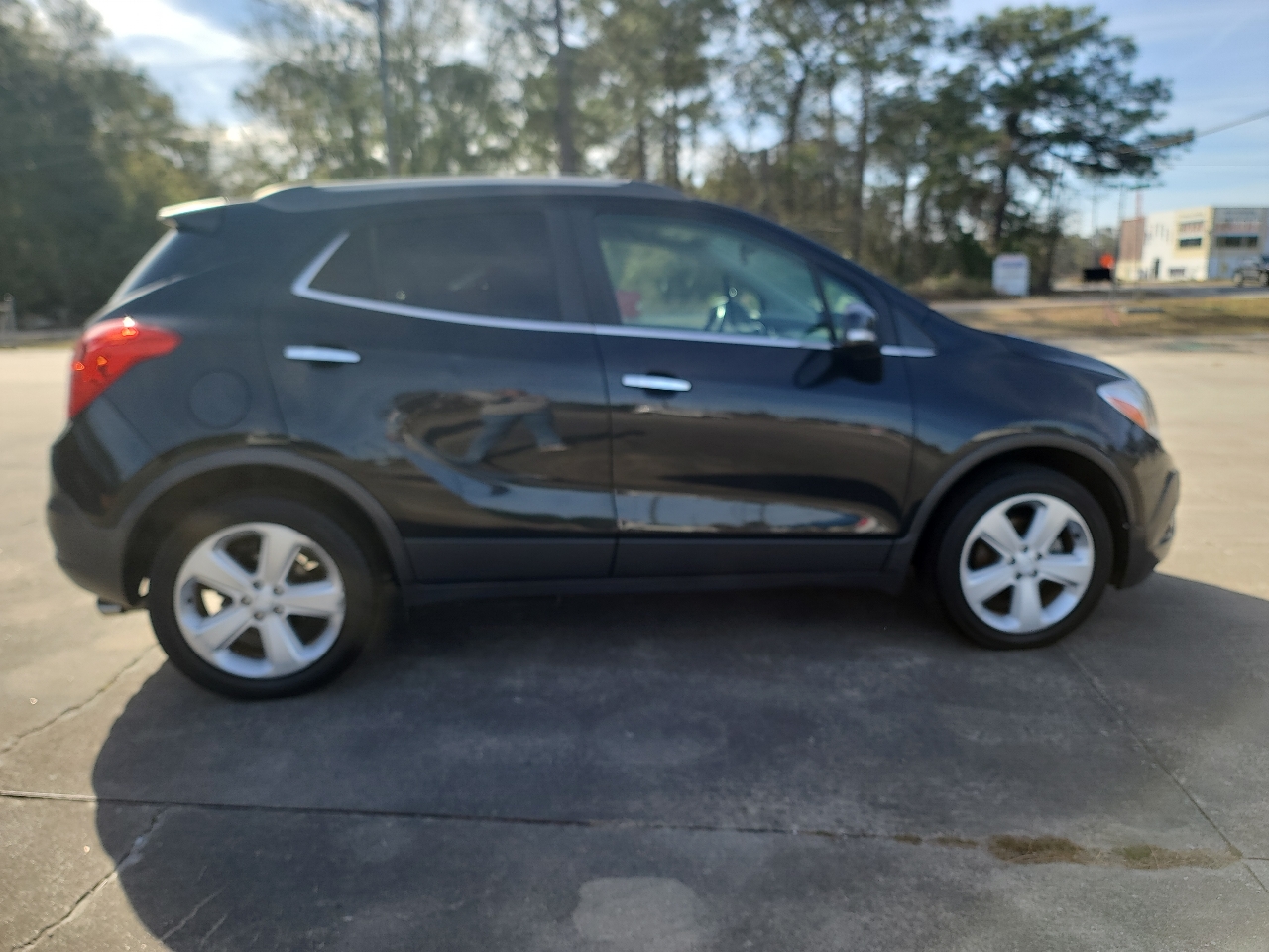 Buick Encore Convenience FWD 2015