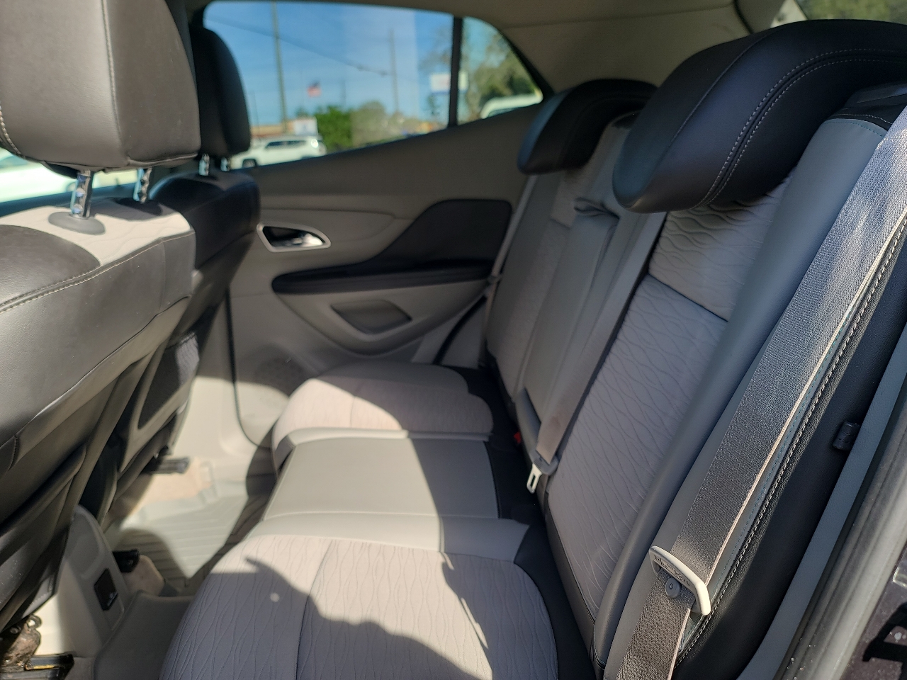 Buick Encore Convenience FWD 2015