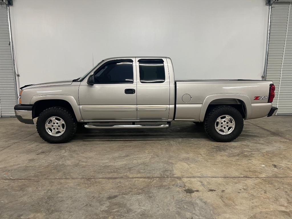 2004 Chevrolet Silverado 1500 Z71 Ext. Cab Long Bed 4WD