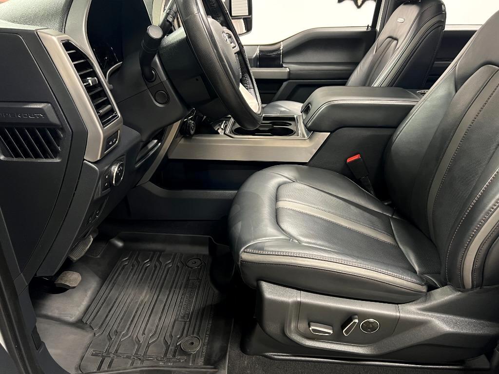 Ford F-350 SD Platinum Crew Cab Long Box 4WD 2022