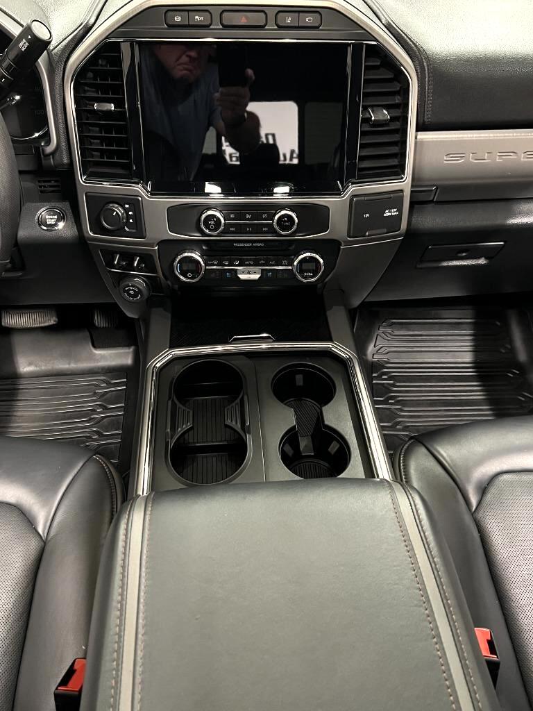 Ford F-350 SD Platinum Crew Cab Long Box 4WD 2022