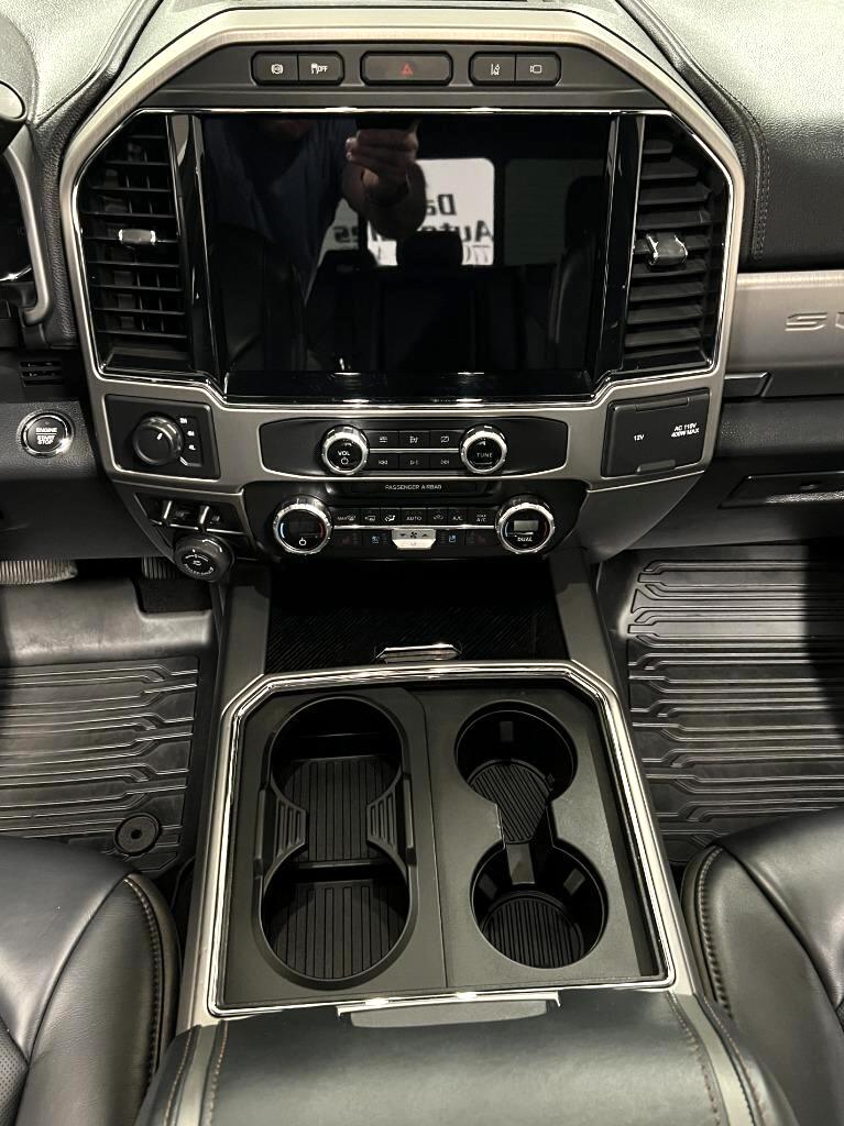 Ford F-350 SD Platinum Crew Cab Long Box 4WD 2022