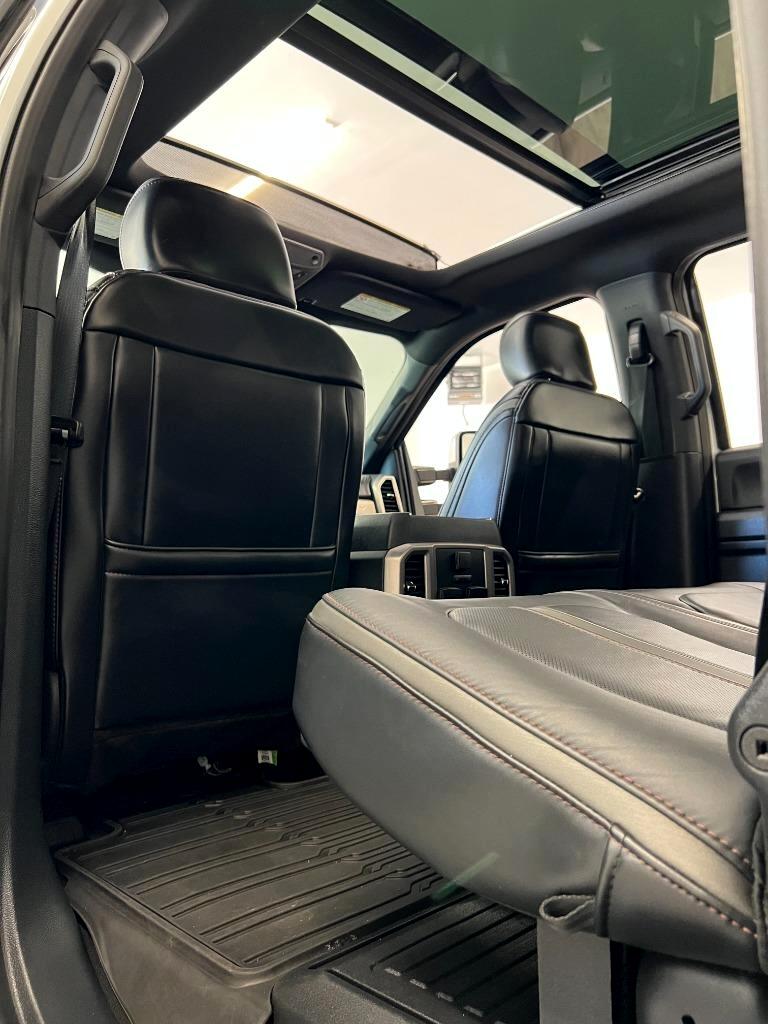 Ford F-350 SD Platinum Crew Cab Long Box 4WD 2022