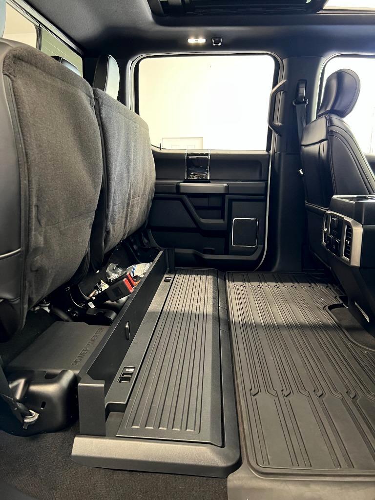 Ford F-350 SD Platinum Crew Cab Long Box 4WD 2022