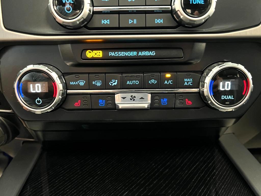 Ford F-350 SD Platinum Crew Cab Long Box 4WD 2022