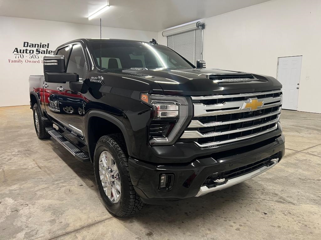 Chevrolet Silverado 2500HD High Country Crew Cab Long Box 4WD 2024