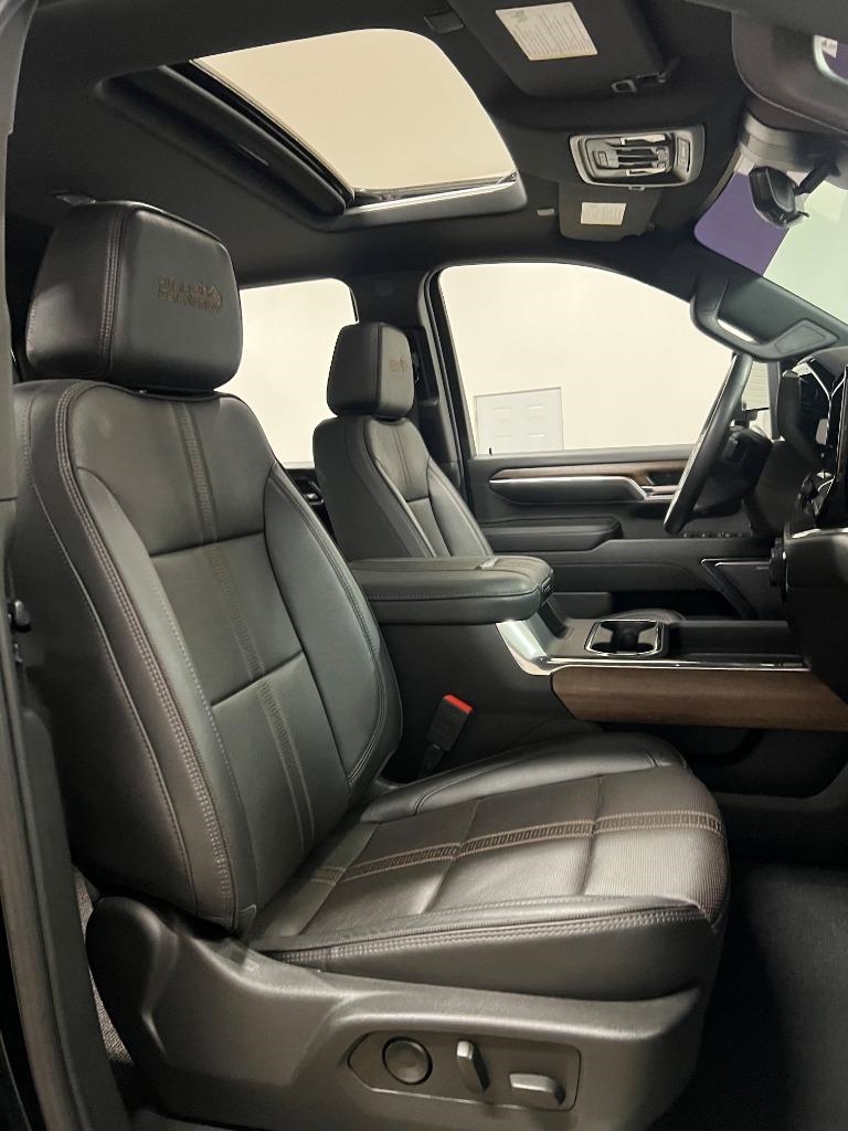 Chevrolet Silverado 2500HD High Country Crew Cab Long Box 4WD 2024