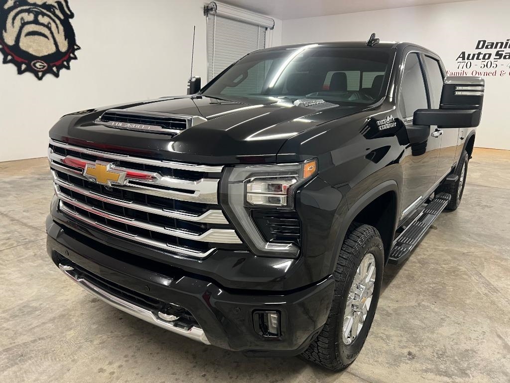 Chevrolet Silverado 2500HD High Country Crew Cab Long Box 4WD 2024
