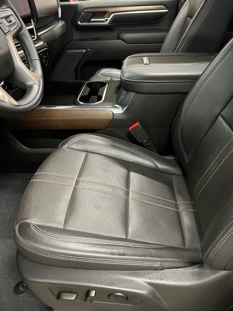 Chevrolet Silverado 2500HD High Country Crew Cab Long Box 4WD 2024