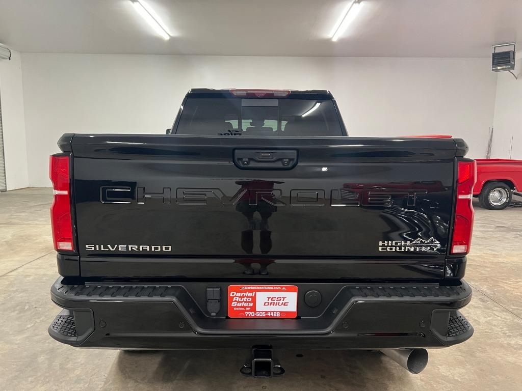 Chevrolet Silverado 2500HD High Country Crew Cab Long Box 4WD 2024