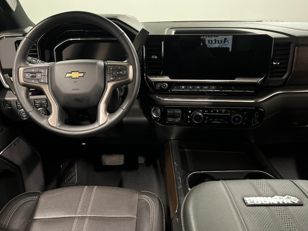 Chevrolet Silverado 2500HD High Country Crew Cab Long Box 4WD 2024