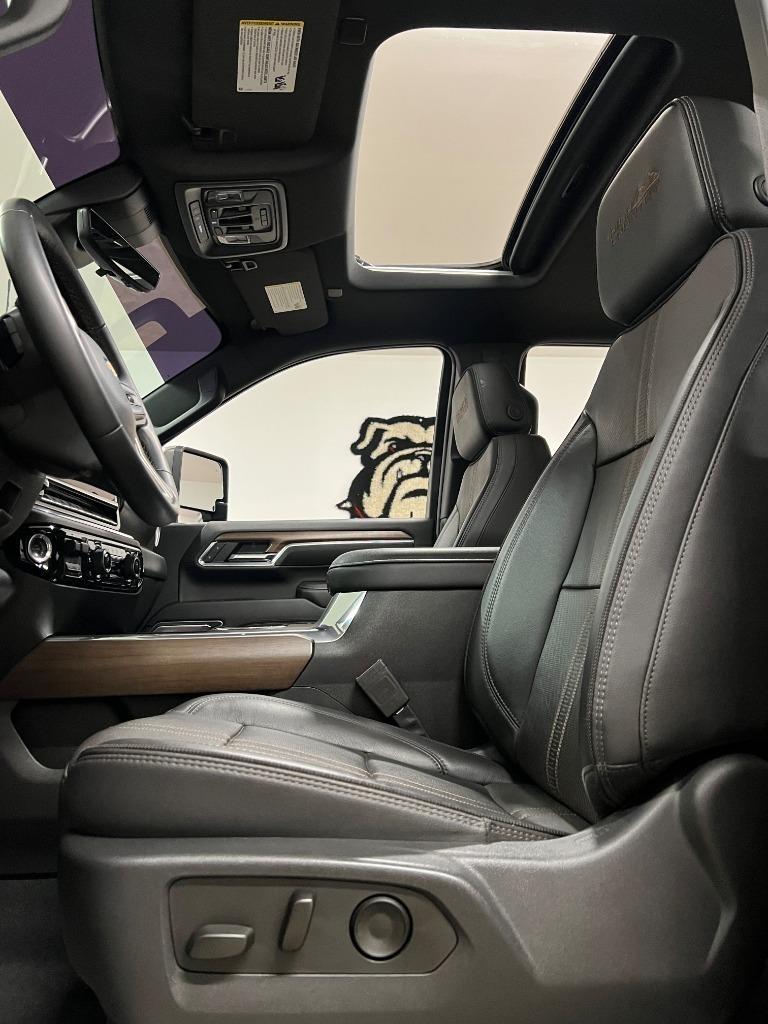 Chevrolet Silverado 2500HD High Country Crew Cab Long Box 4WD 2024