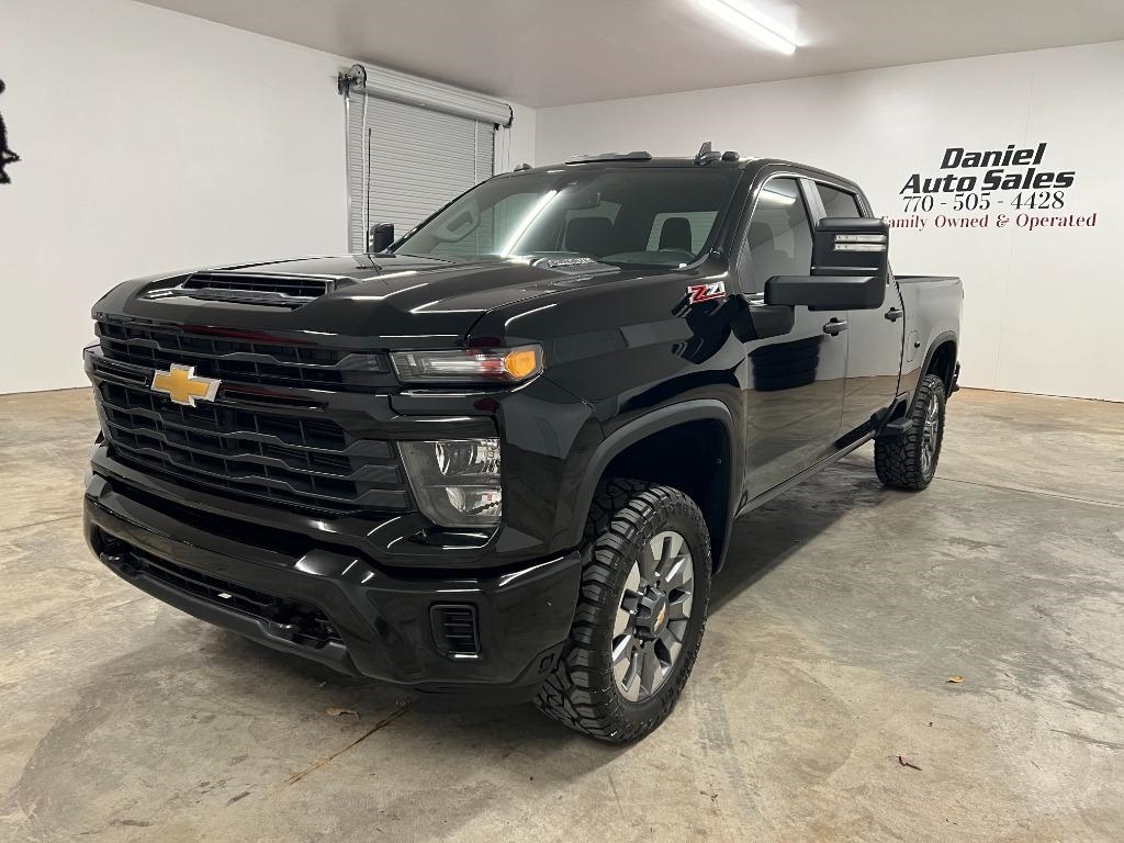 Chevrolet Silverado 2500HD Custom Crew Cab Long Box 4WD 2024