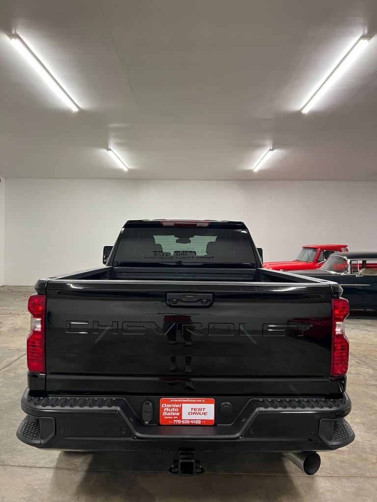 Chevrolet Silverado 2500HD Custom Crew Cab Long Box 4WD 2024