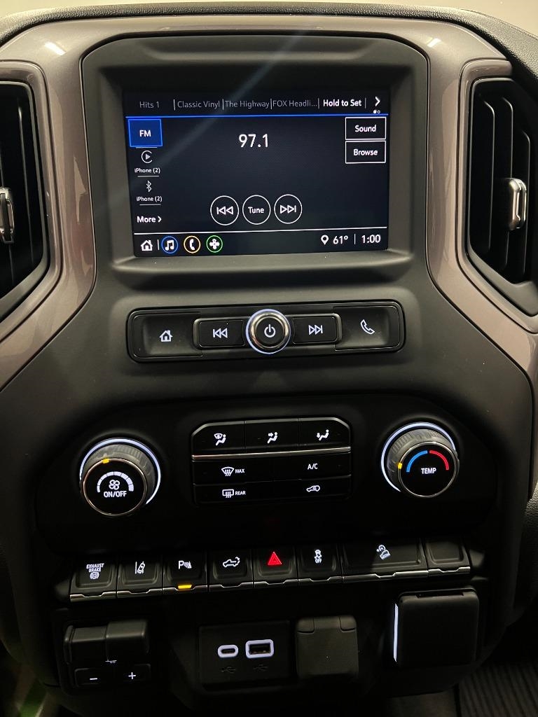 Chevrolet Silverado 2500HD Custom Crew Cab Long Box 4WD 2024