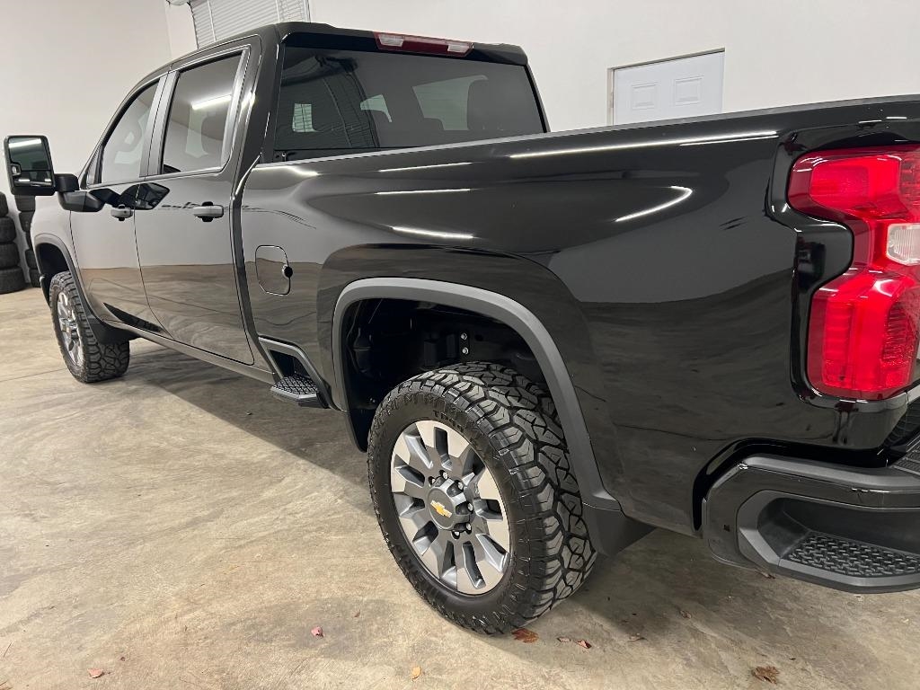 Chevrolet Silverado 2500HD Custom Crew Cab Long Box 4WD 2024