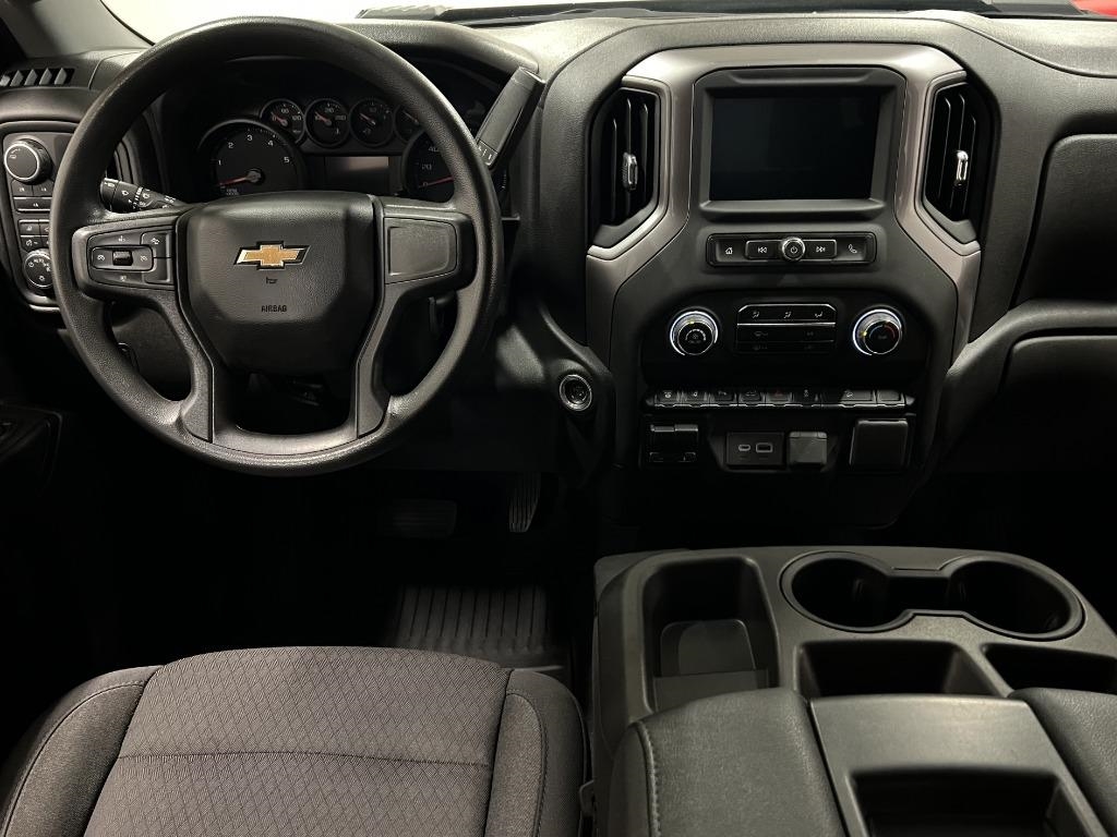 Chevrolet Silverado 2500HD Custom Crew Cab Long Box 4WD 2024