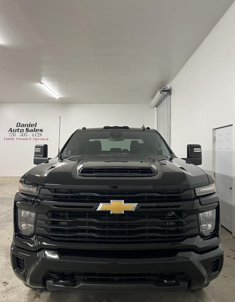 Chevrolet Silverado 2500HD Custom Crew Cab Long Box 4WD 2024