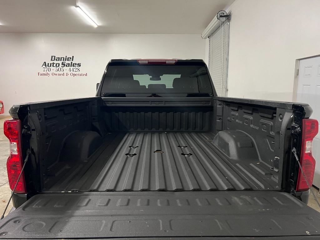 Chevrolet Silverado 2500HD Custom Crew Cab Long Box 4WD 2024