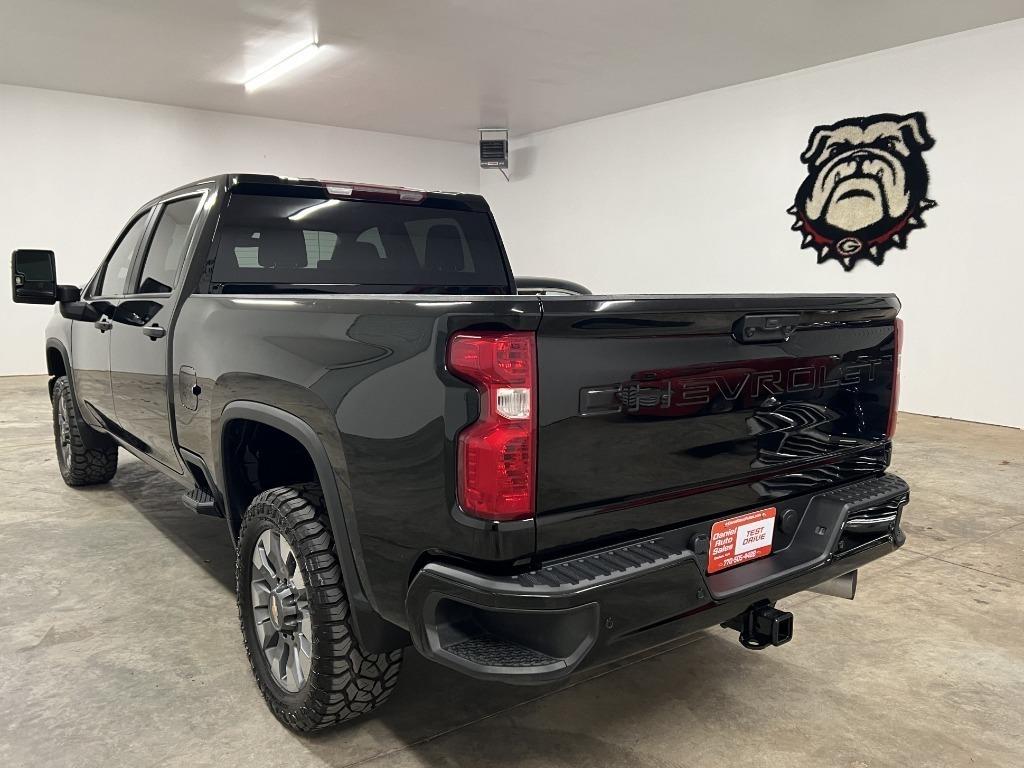 Chevrolet Silverado 2500HD Custom Crew Cab Long Box 4WD 2024