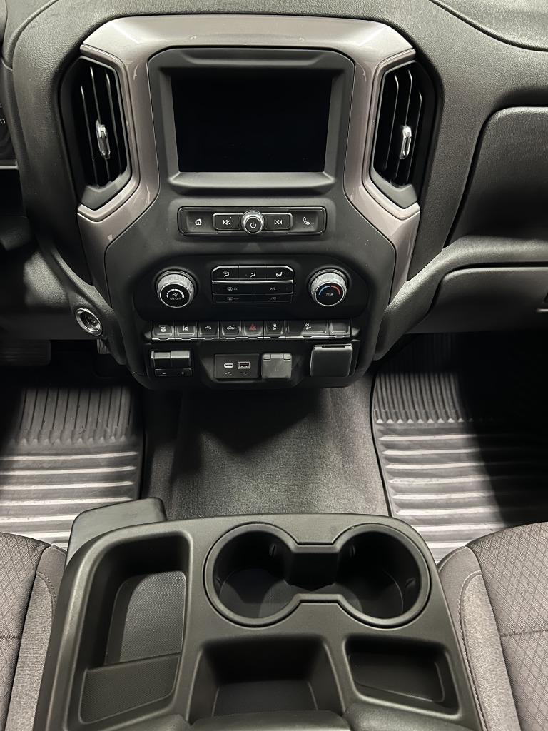 Chevrolet Silverado 2500HD Custom Crew Cab Long Box 4WD 2024