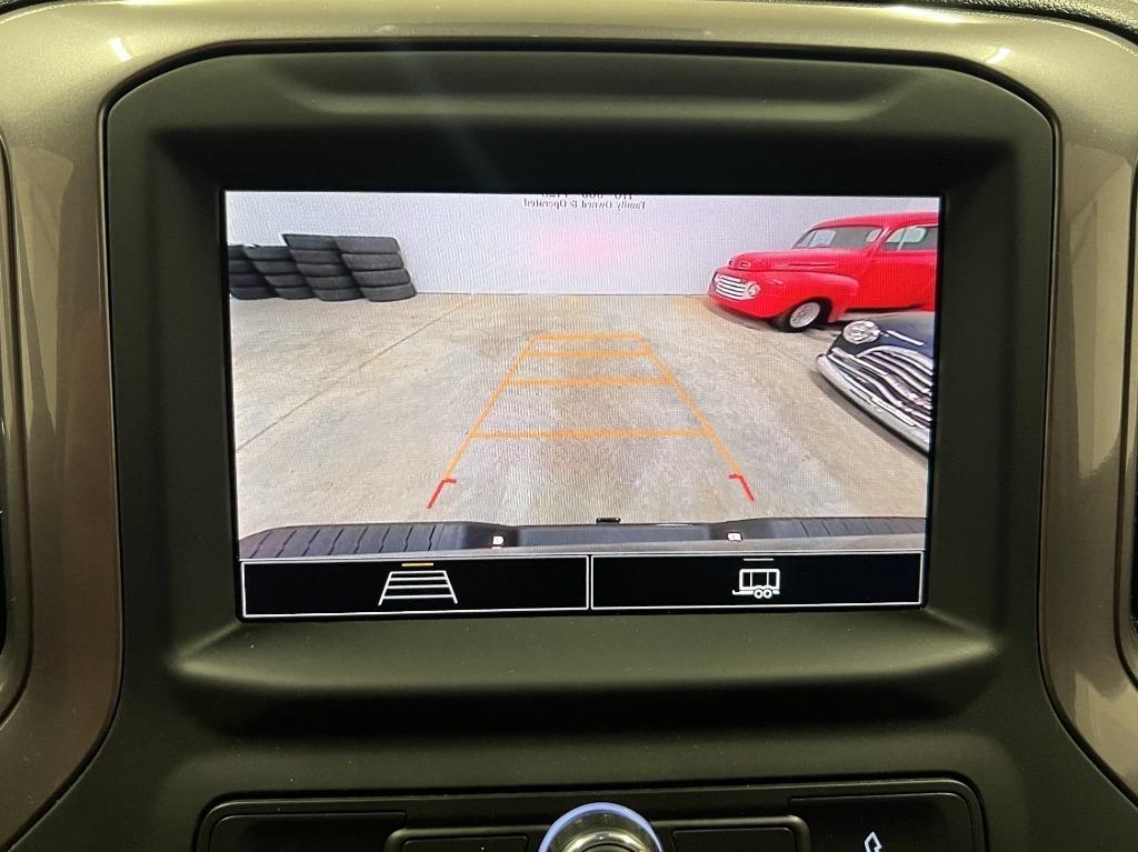 Chevrolet Silverado 2500HD Custom Crew Cab Long Box 4WD 2024