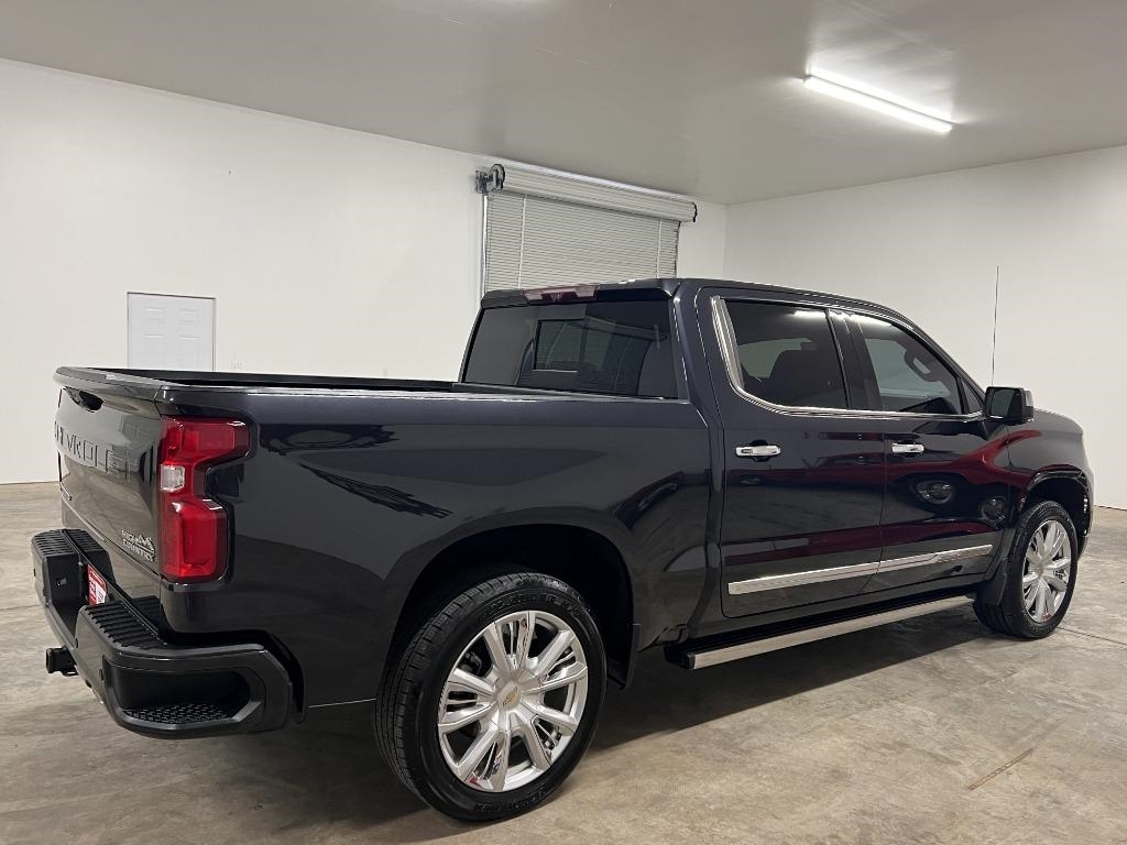 Chevrolet Silverado 1500 High Country Crew Cab 4WD 2022