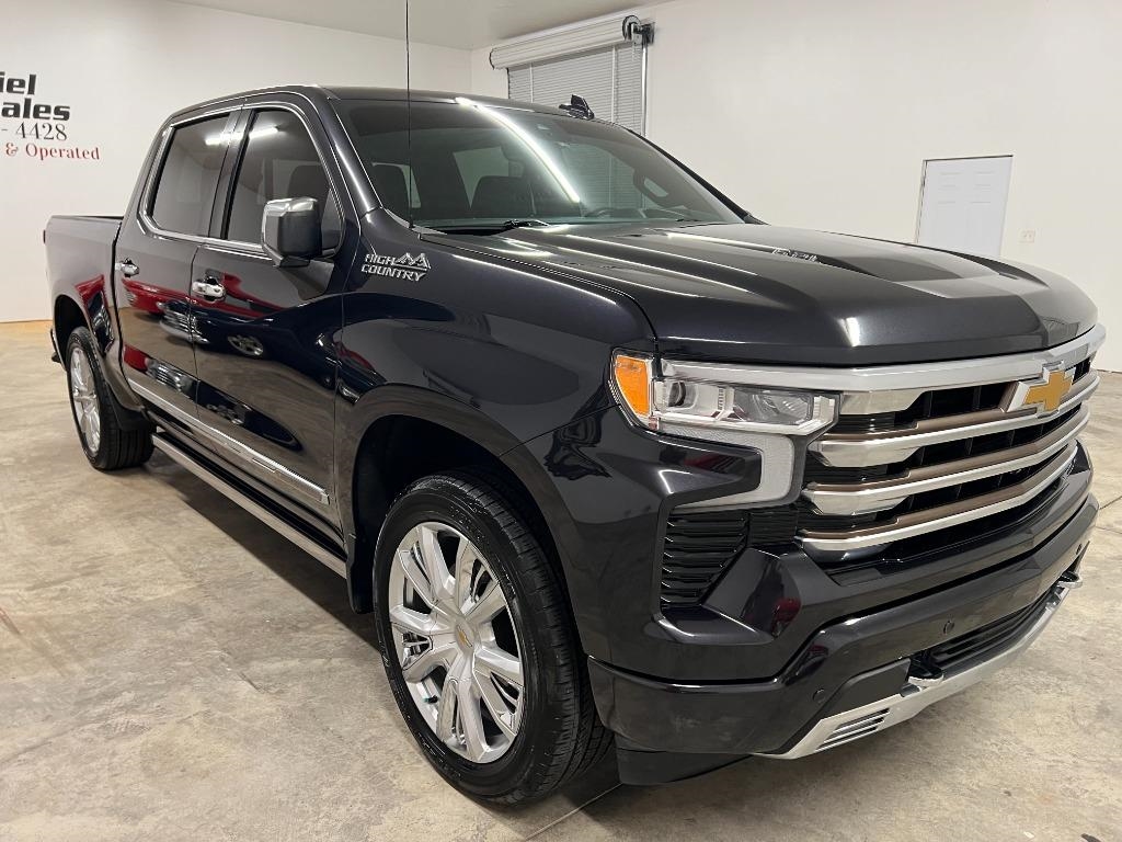 Chevrolet Silverado 1500 High Country Crew Cab 4WD 2022