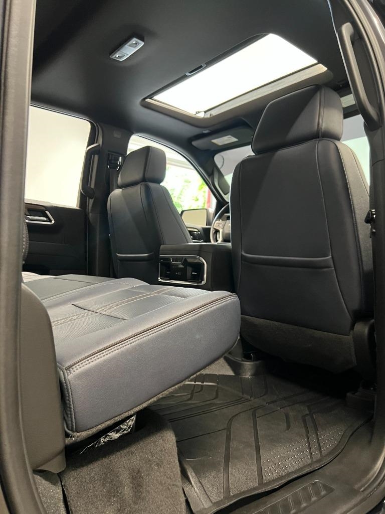 Chevrolet Silverado 1500 High Country Crew Cab 4WD 2022