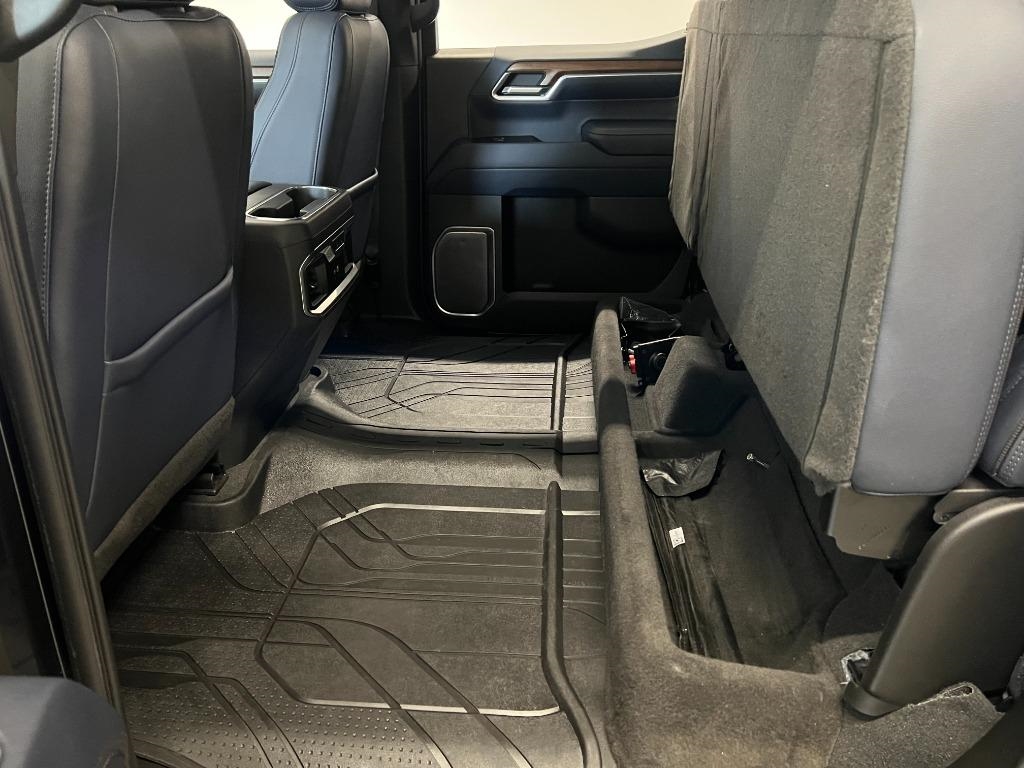 Chevrolet Silverado 1500 High Country Crew Cab 4WD 2022