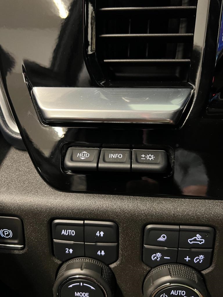 Chevrolet Silverado 1500 High Country Crew Cab 4WD 2022