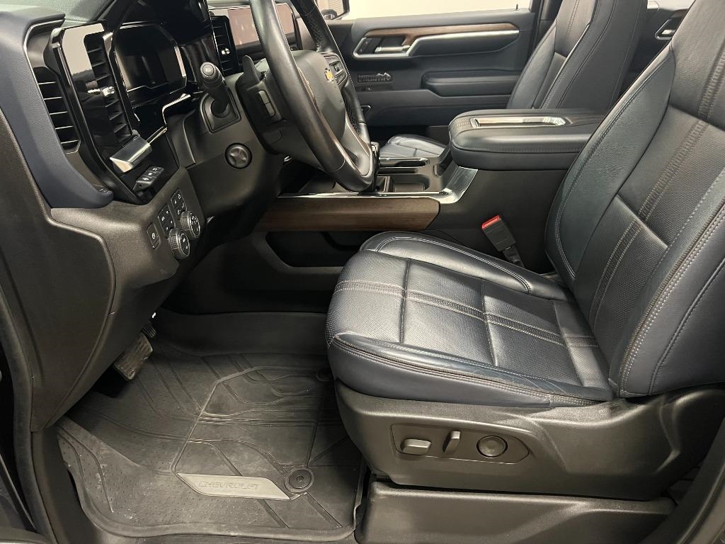 Chevrolet Silverado 1500 High Country Crew Cab 4WD 2022