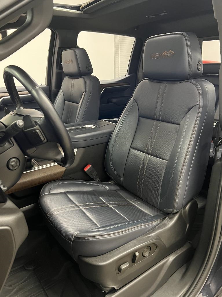 Chevrolet Silverado 1500 High Country Crew Cab 4WD 2022