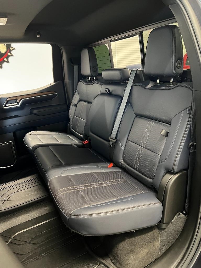 Chevrolet Silverado 1500 High Country Crew Cab 4WD 2022