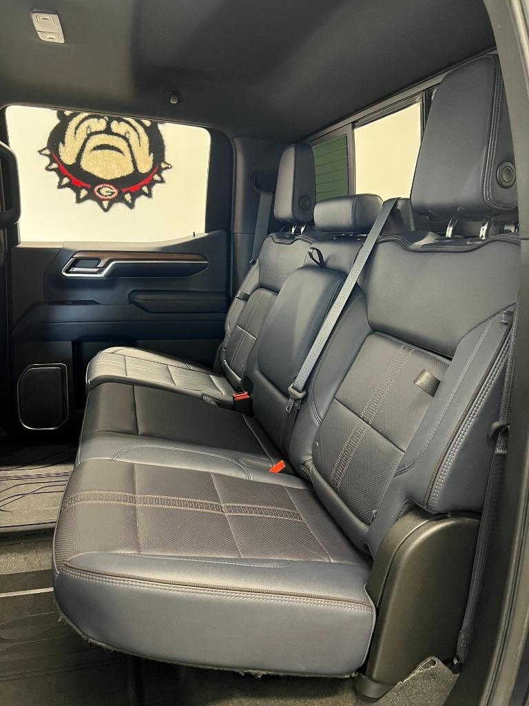 Chevrolet Silverado 1500 High Country Crew Cab 4WD 2022