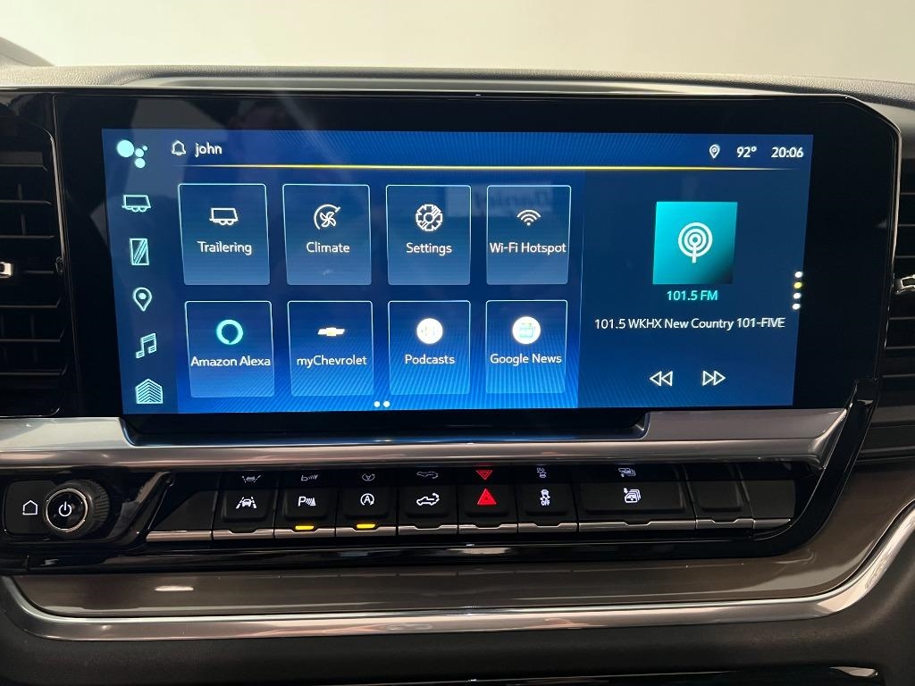 Chevrolet Silverado 1500 High Country Crew Cab 4WD 2022