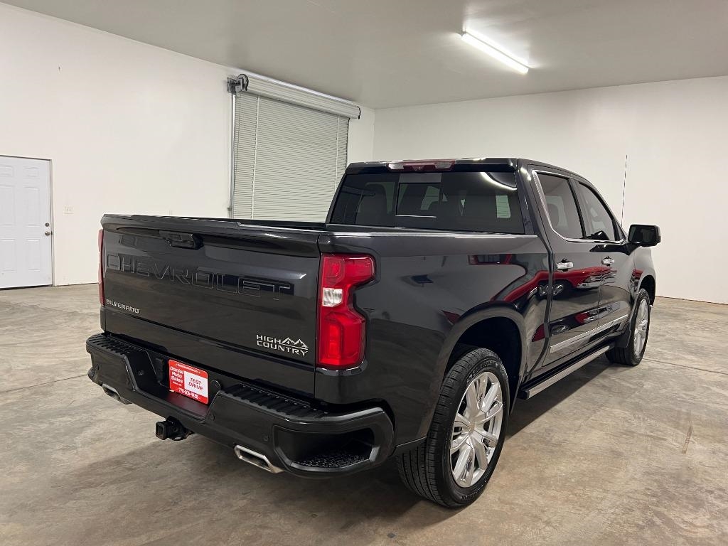 Chevrolet Silverado 1500 High Country Crew Cab 4WD 2022